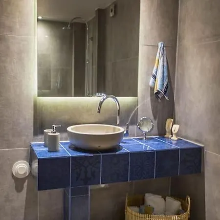 Stylish Loft Downtown Szaloniki