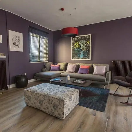 Stylish Loft Downtown *